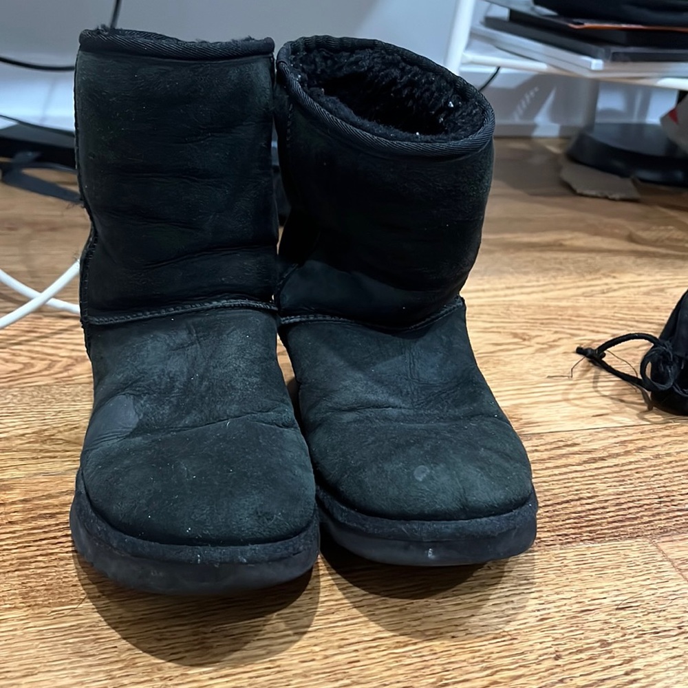 Original black uggs